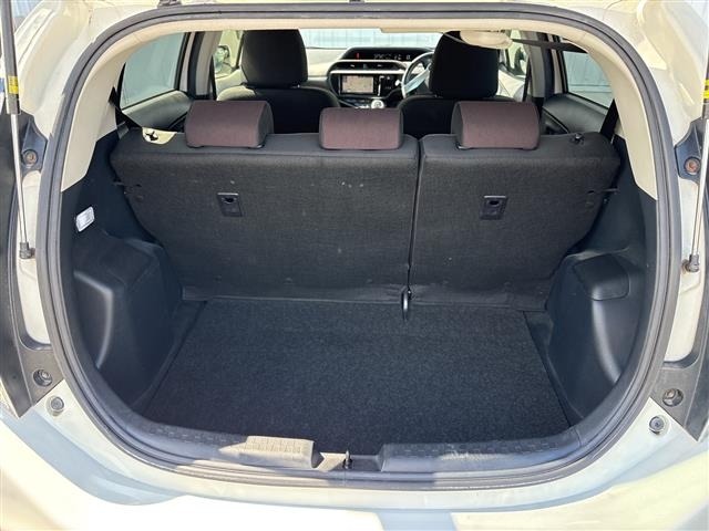 Toyota AQUA 2015 7425171-7