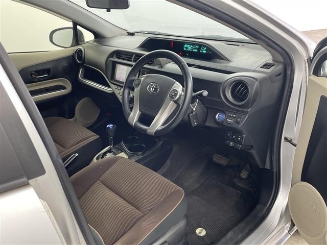 Toyota AQUA 2013 7425181-10