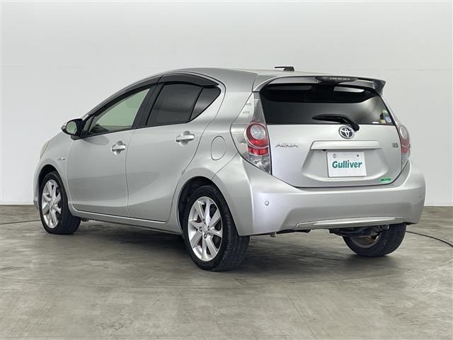 Toyota AQUA 2013 7425181-13