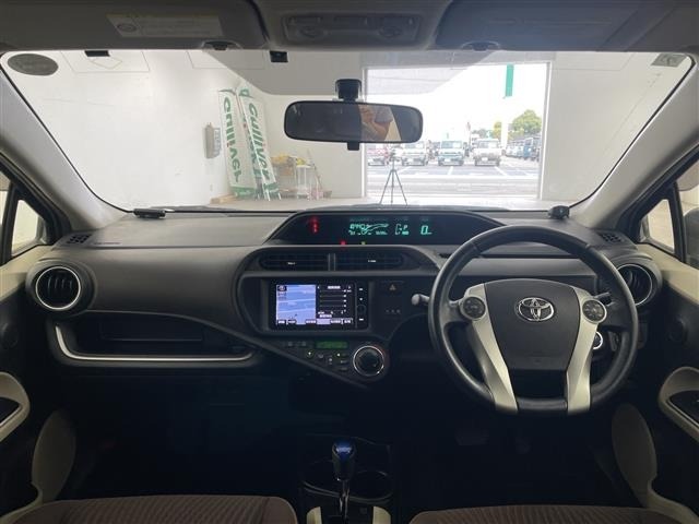 Toyota AQUA 2013 7425181-15