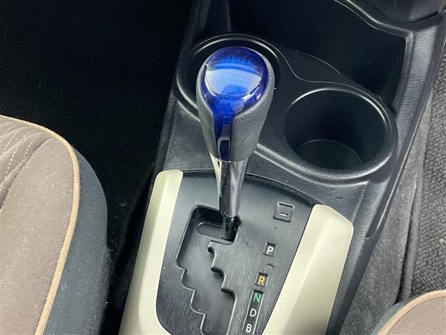 Toyota AQUA 2013 7425181-5