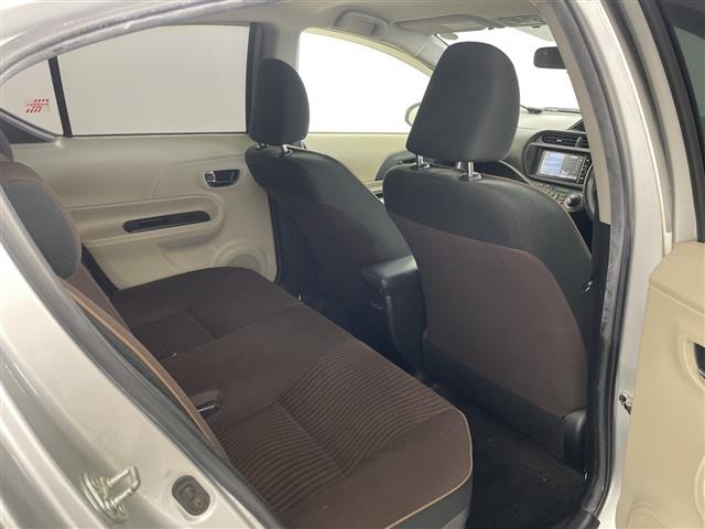 Toyota AQUA 2013 7425181-7