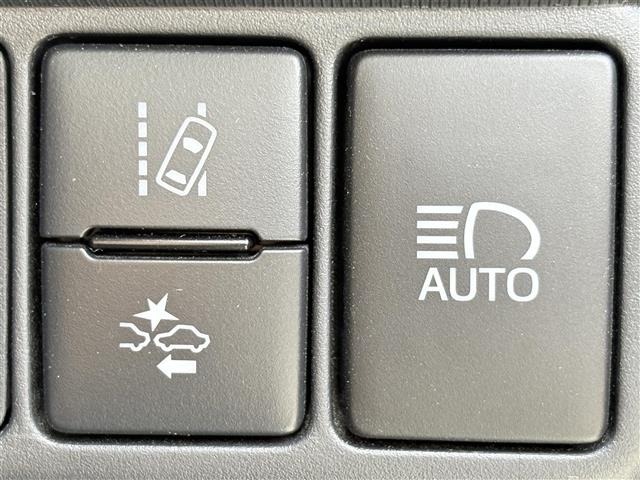 Toyota AQUA 2016 7425182-1