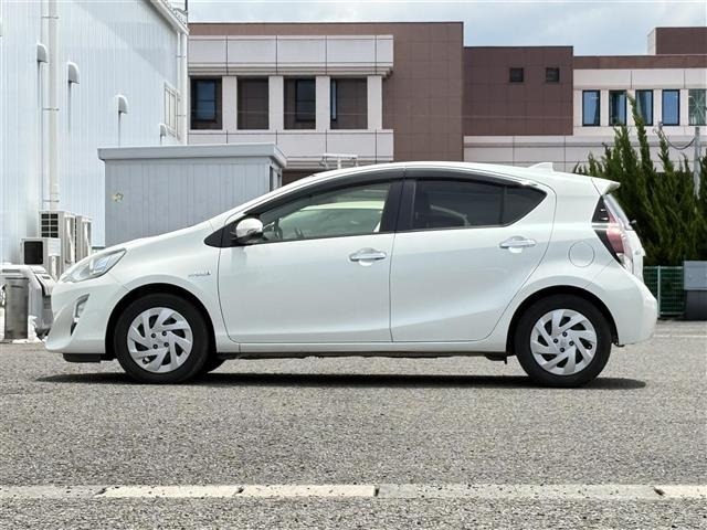 Toyota AQUA 2016 7425182-2