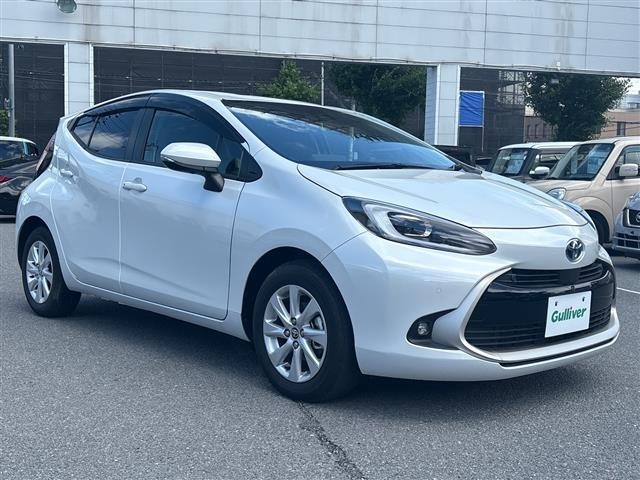 Toyota AQUA 2023 7425196-15