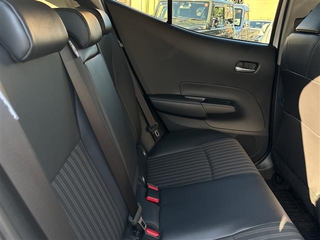 Toyota AQUA 2023 7425196-20