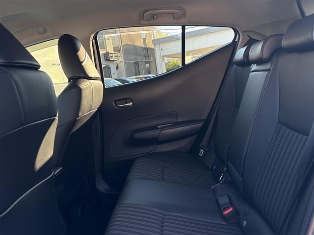 Toyota AQUA 2023 7425196-4