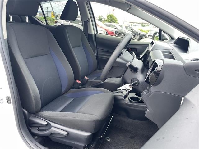 Toyota AQUA 2020 7425205-11