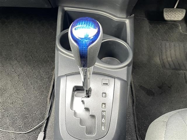 Toyota AQUA 2020 7425205-3