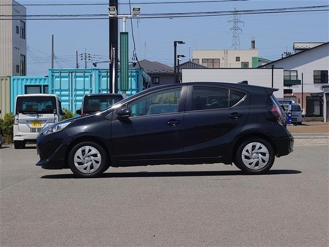 Toyota AQUA 2021 7425214-12