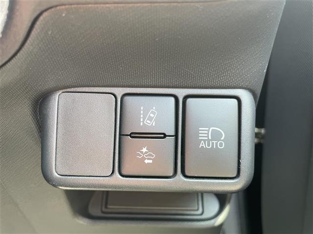 Toyota AQUA 2021 7425214-18