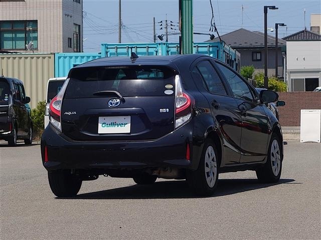 Toyota AQUA 2021 7425214-2