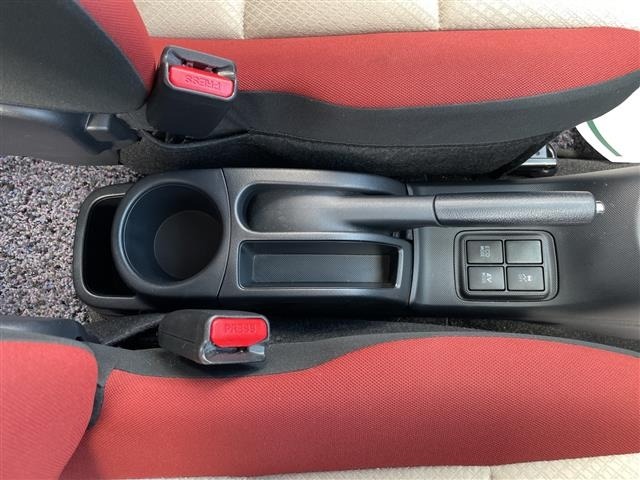 Toyota AQUA 2015 7425215-2