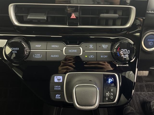 Toyota AQUA 2021 7425217-8