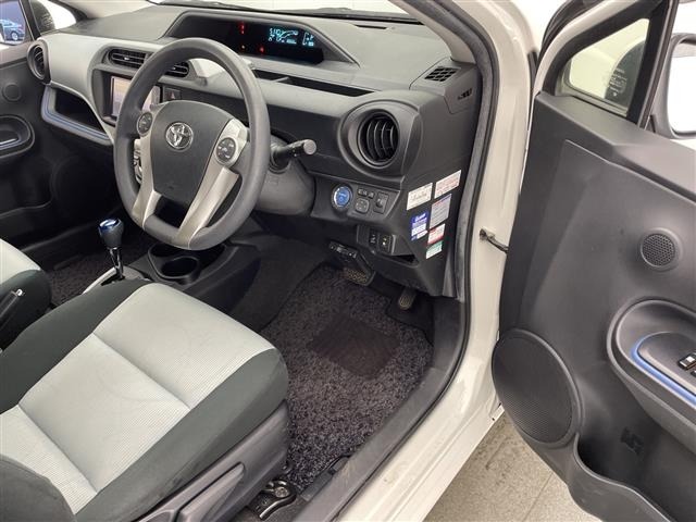 Toyota AQUA 2014 7425229-22