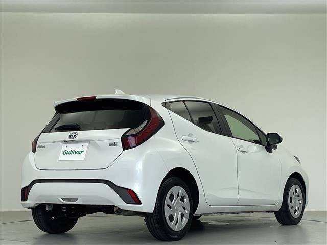 Toyota AQUA 2023 7425230-2