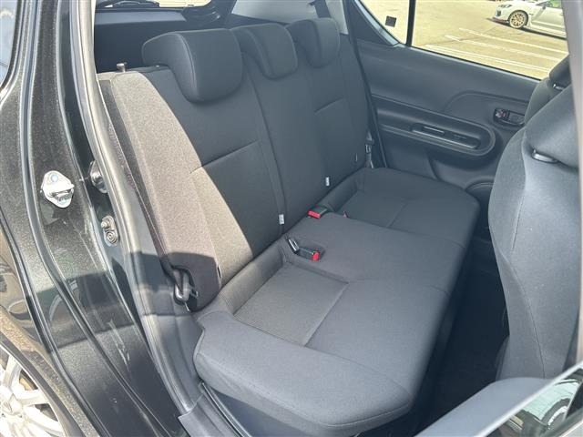 Toyota AQUA 2017 7425242-4