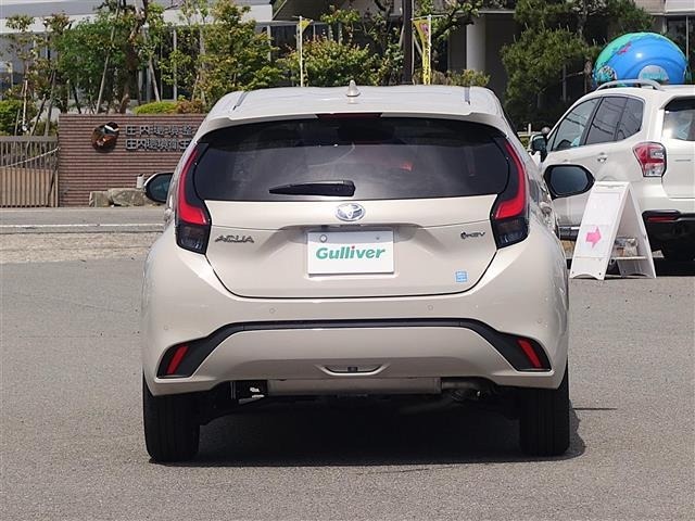 Toyota AQUA 2024 7425243-11