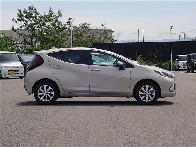 Toyota AQUA 2024 7425243-20