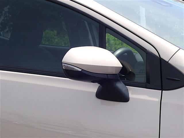 Toyota AQUA 2024 7425243-6