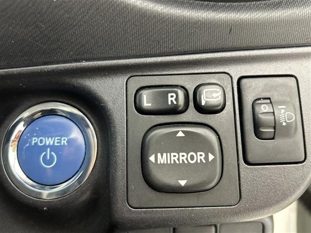 Toyota AQUA 2012 7425245-1