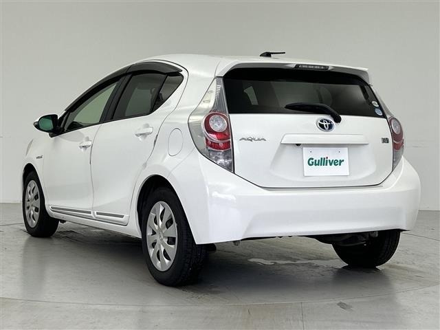 Toyota AQUA 2012 7425245-13