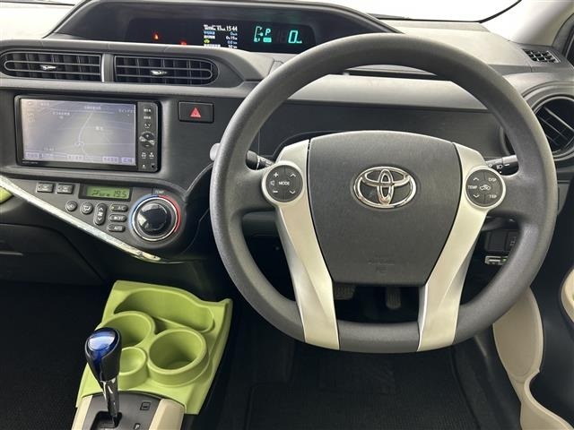 Toyota AQUA 2012 7425245-2