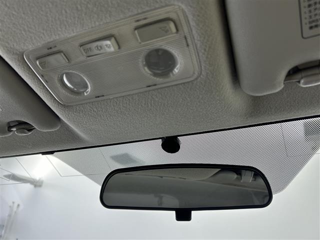 Toyota AQUA 2012 7425245-7