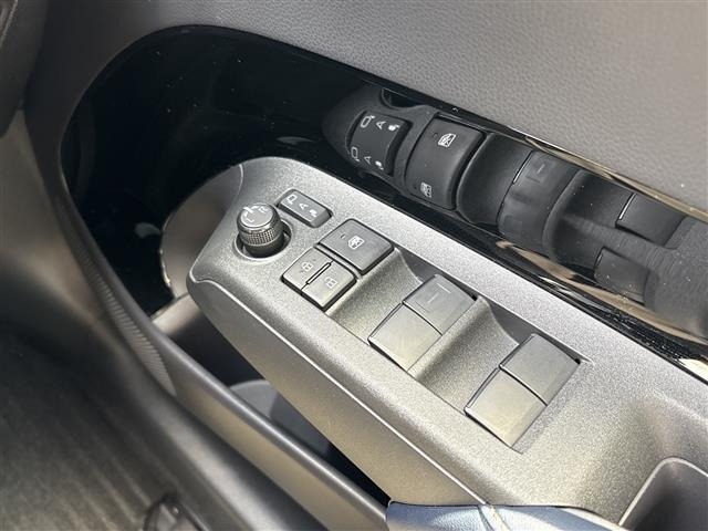 Toyota AQUA 2021 7425248-9