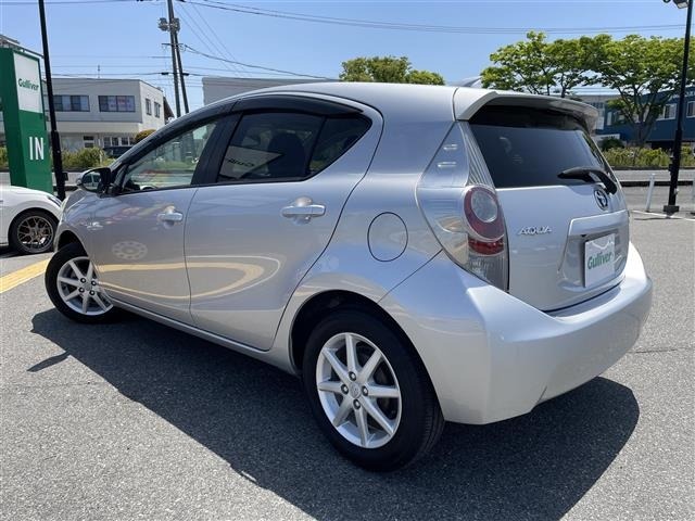 Toyota AQUA 2013 7425249-13