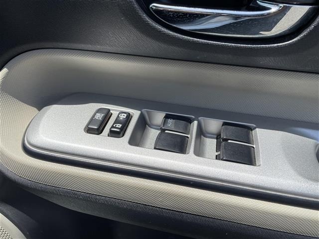 Toyota AQUA 2013 7425249-7