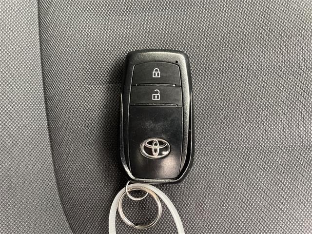 Toyota AQUA 2022 7425250-10