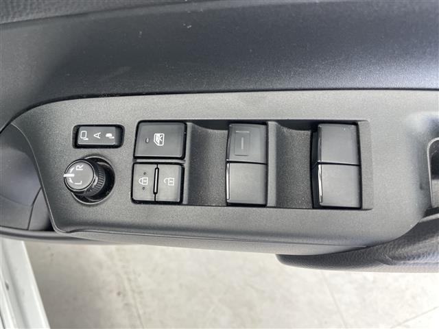 Toyota AQUA 2022 7425261-6