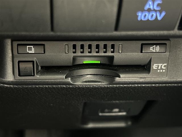 Toyota AQUA 2022 7425314-17