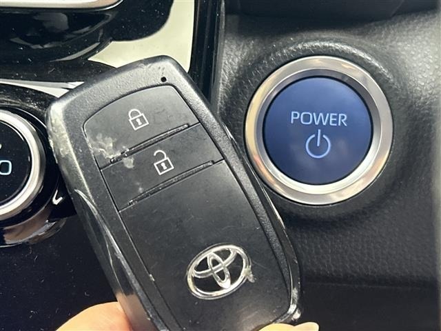 Toyota AQUA 2022 7425314-8