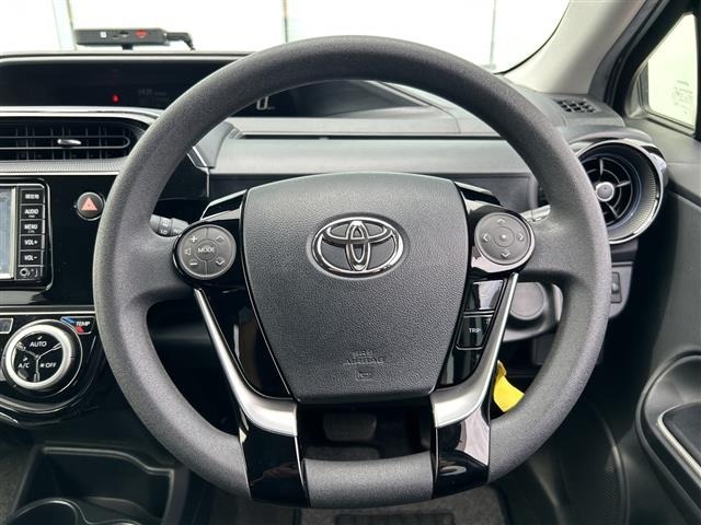 Toyota AQUA 2017 7425332-1