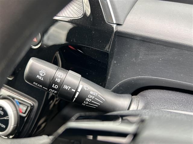 Toyota AQUA 2017 7425332-7