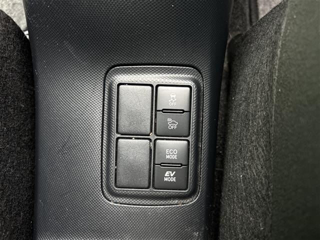 Toyota AQUA 2017 7425332-9