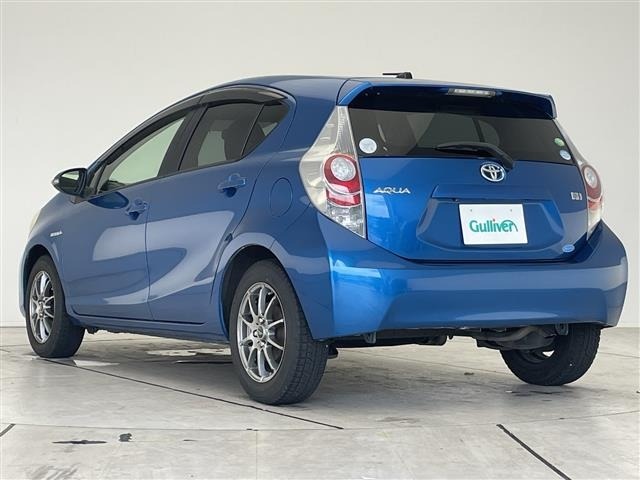 Toyota AQUA 2013 7425350-4