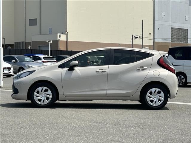 Toyota AQUA 2022 7425352-12