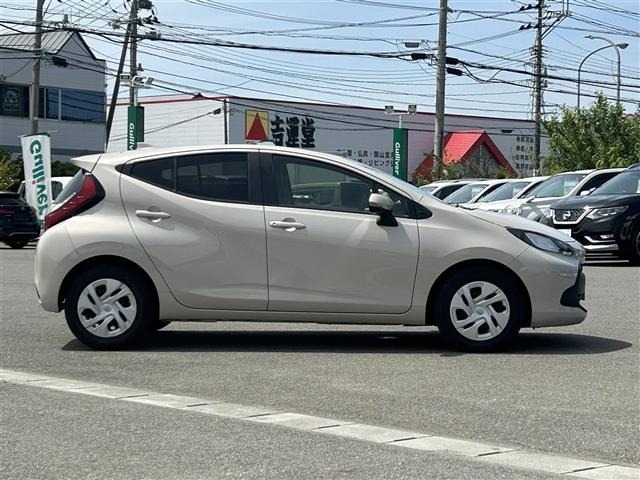 Toyota AQUA 2022 7425352-20