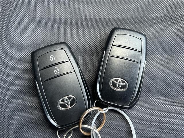 Toyota AQUA 2022 7425352-3