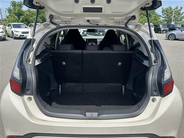 Toyota AQUA 2022 7425352-8