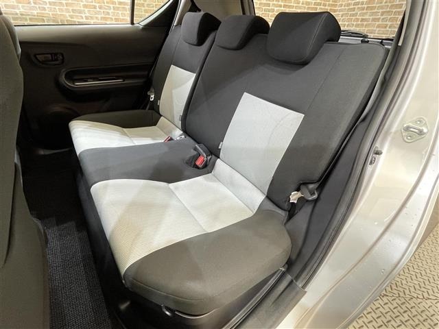 Toyota AQUA 2014 7425353-4