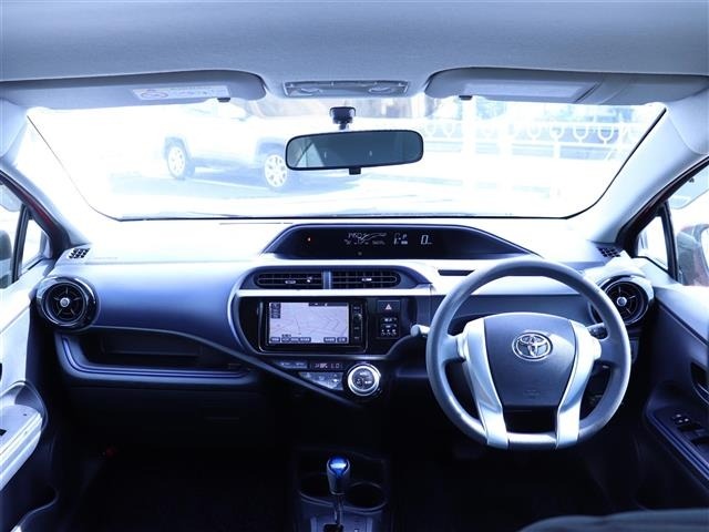 Toyota AQUA 2014 7425359-14