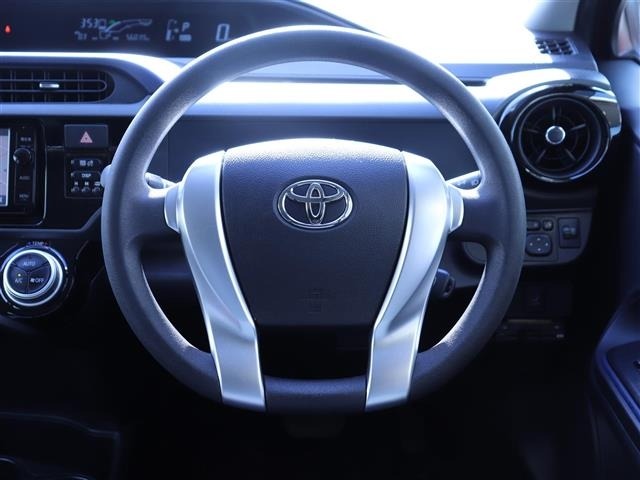 Toyota AQUA 2014 7425359-7