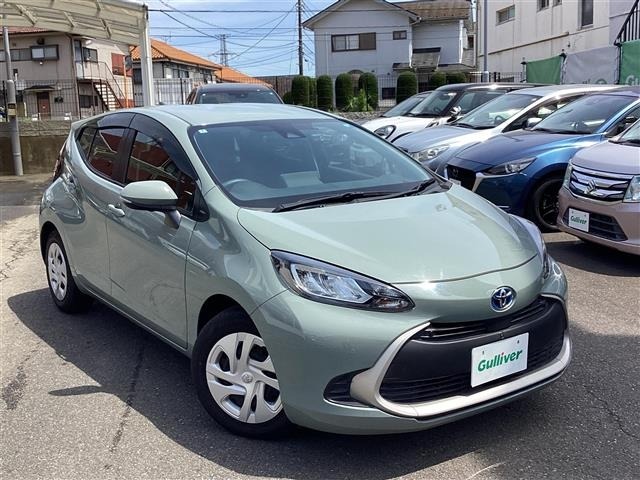 Toyota AQUA 2022 7425366-0