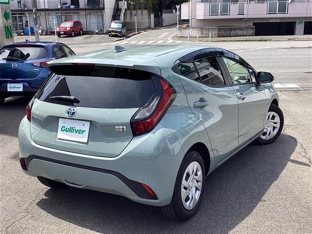 Toyota AQUA 2022 7425366-11