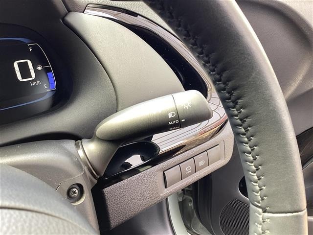 Toyota AQUA 2022 7425366-4