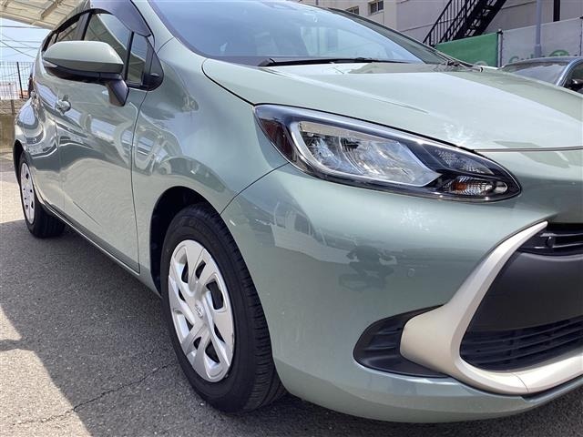 Toyota AQUA 2022 7425366-8